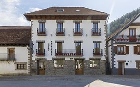 Hotel Rural Auñamendi